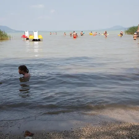 Corner Summer House Balatonmariafurdo
