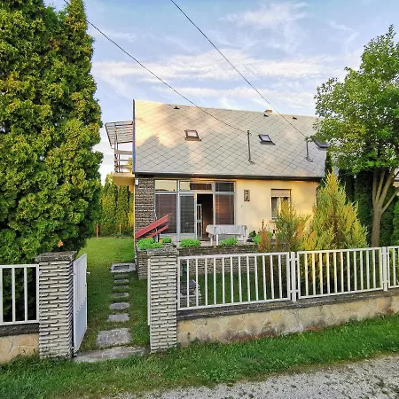 Holiday home Corner Summer House Balatonmariafurdo