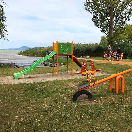 Holiday home Corner Summer House Balatonmariafurdo